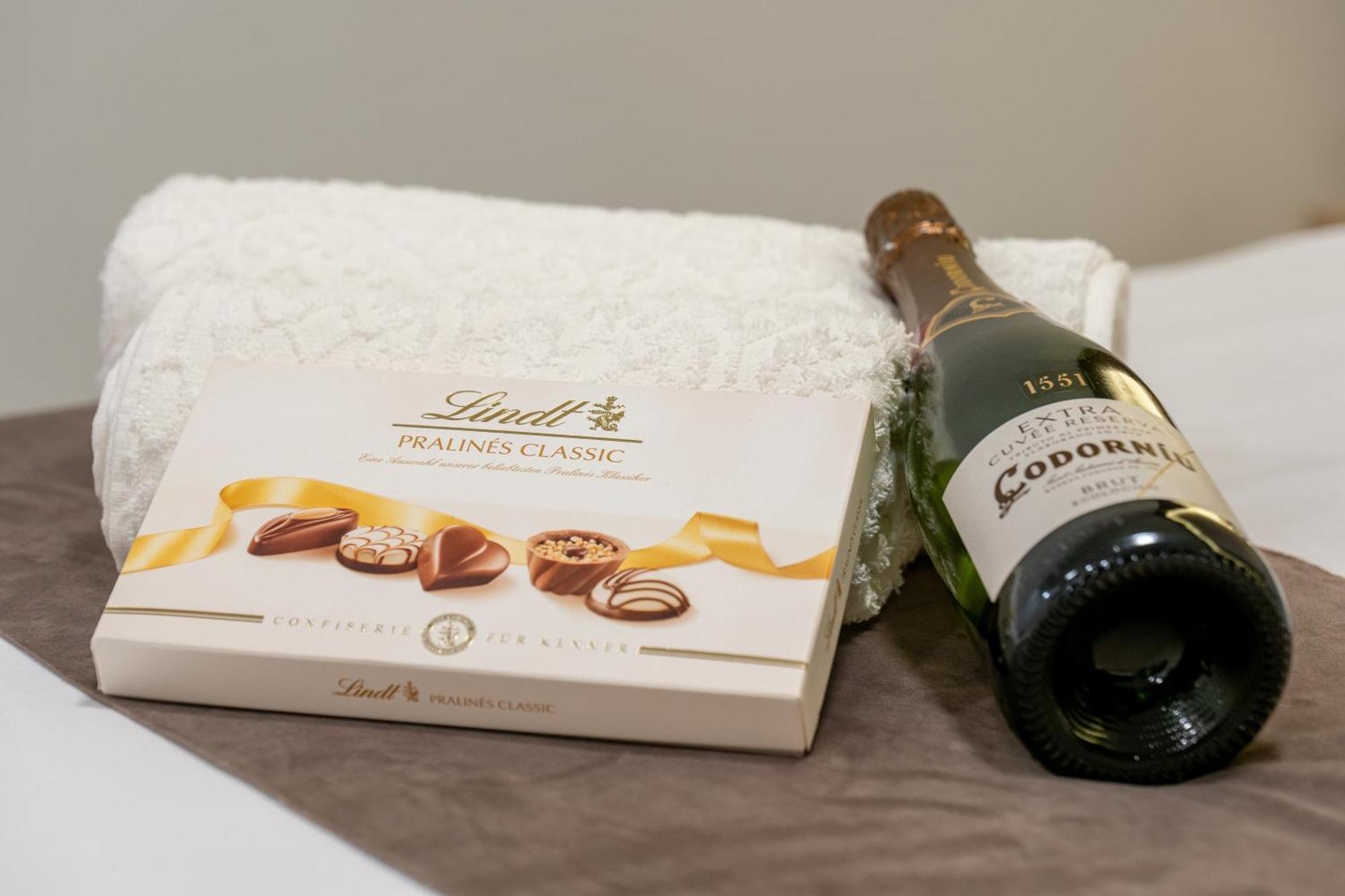 Apartamento Turistico Lux Center Valencia Eksteriør billede