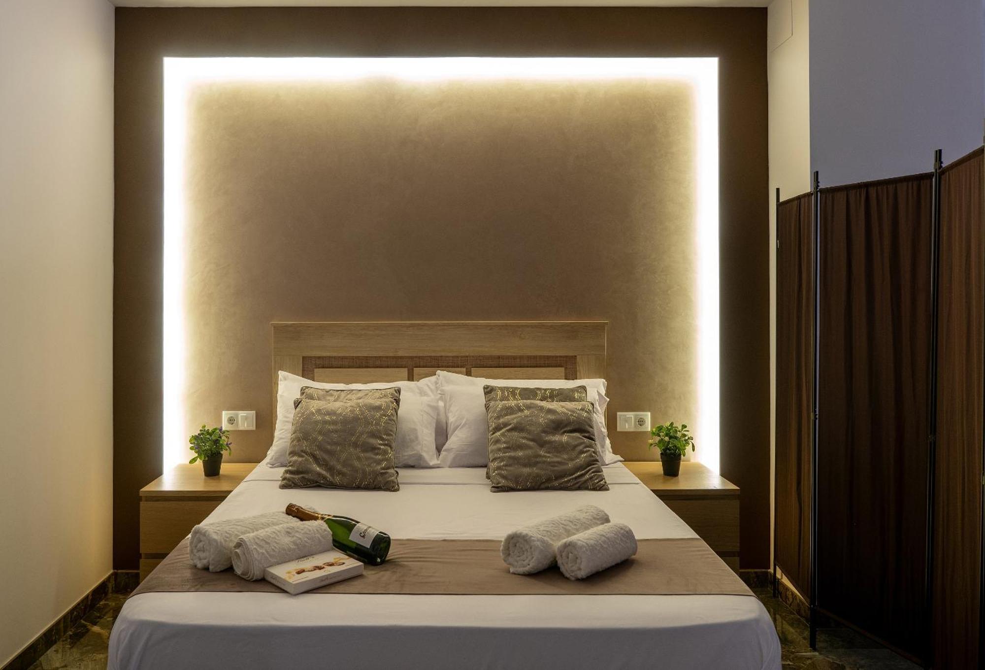 Apartamento Turistico Lux Center Valencia Eksteriør billede